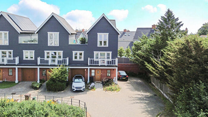 4 Bedroom End Of Terrace House For Sale In William Porter Close, Beaulieu Park, CM1