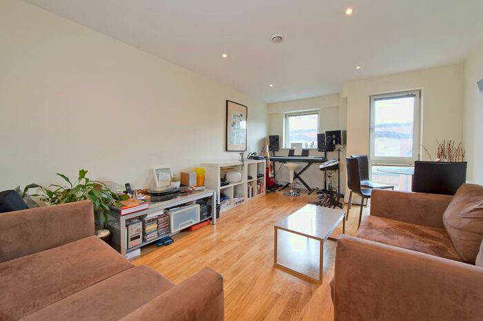 1 Bedroom Flat To Rent In Hare Marsh, London, E2