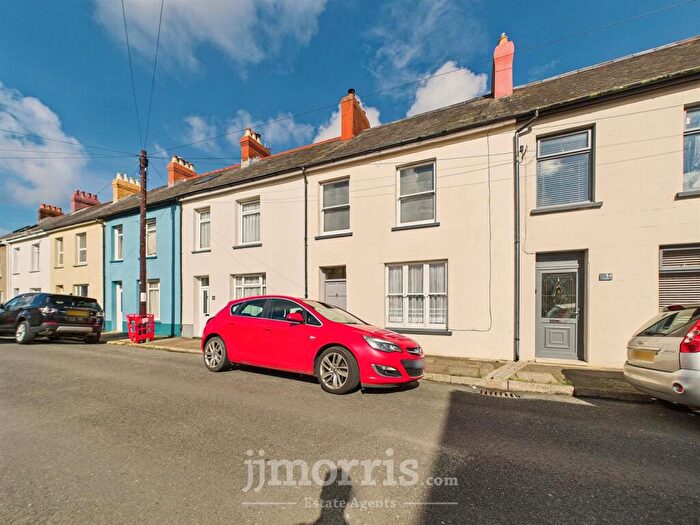 3 Bedroom Terraced House For Sale In Brodog Terrace, Fishguard, SA65