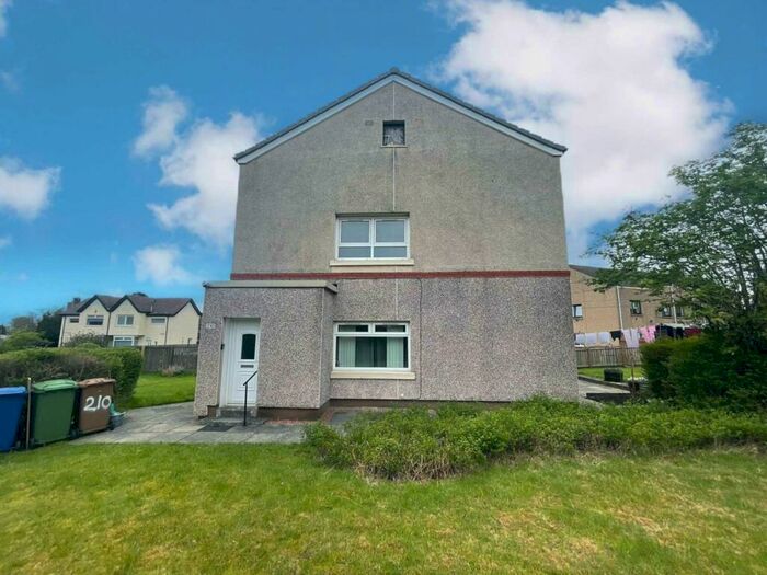 2 Bedroom Cottage To Rent In Tweedsmuir Road, Glasgow, G52