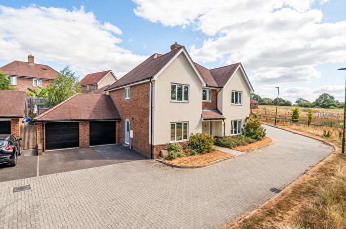 5 Bedroom Detached House For Sale In Barnfield, Billingshurst, RH14