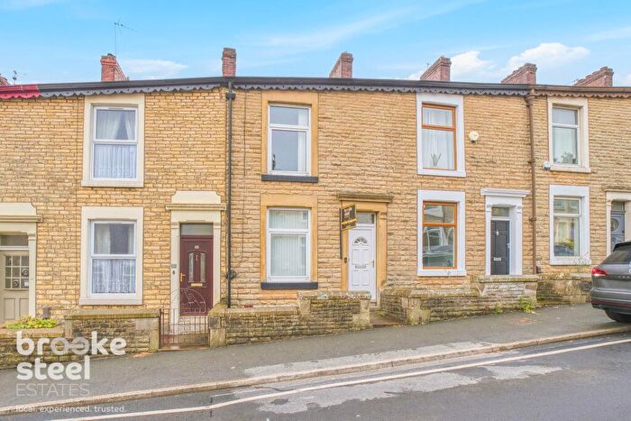 2 Bedroom Terraced House For Sale In Lynwood Avenue, Darwen, BB3