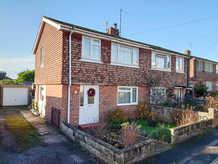 3 Bedroom Semi-Detached House For Sale In Lewis Close, Newhaven, BN9