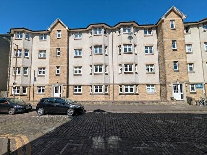 3 Bedroom Flat To Rent In Duff Street, Edinburgh, EH11