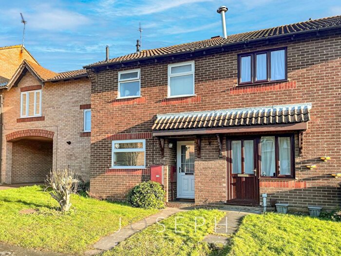 2 Bedroom End Of Terrace House To Rent In Oldfield Road, Ipswich, IP8