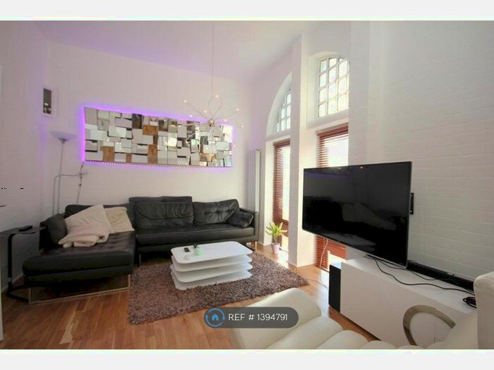 3 Bedroom Flat To Rent In Woolwich, London, SE18