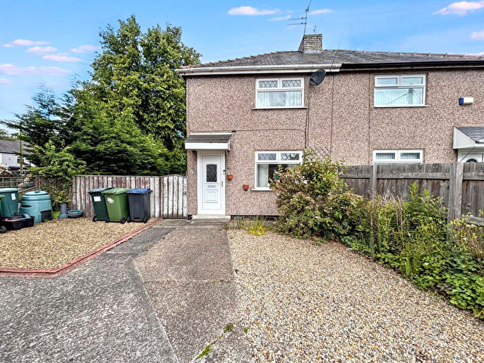 2 Bedroom Semi-Detached House For Sale In Tower Gardens, Ryton, Tyne And Wear, NE40