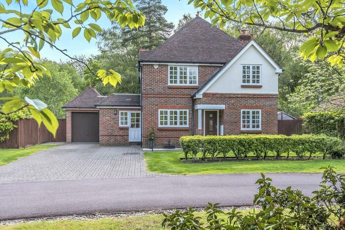 4 Bedroom Detached House To Rent In Ascot, Berkshire, SL5