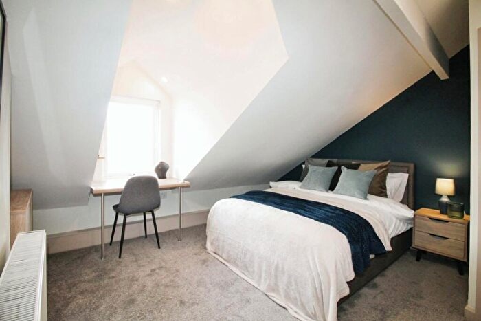 1 Bedroom Terraced House To Rent In St. Anns Avenue, Burley, Leeds, West Yorkshire, LS4