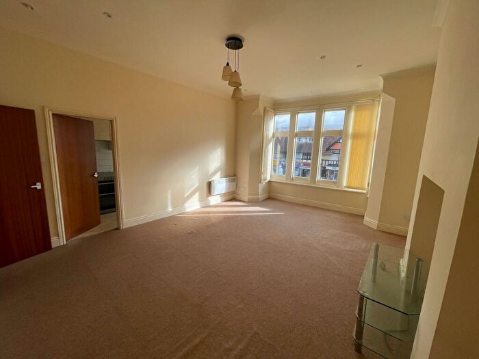 1 Bedroom Flat To Rent In Narborough Road, West End, Leicester, LE3