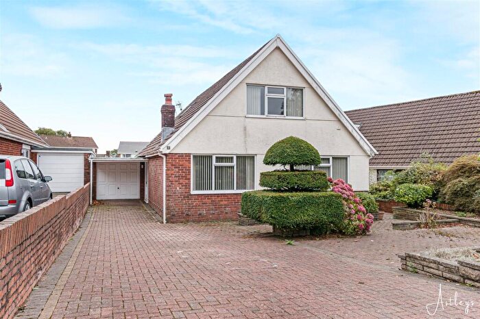 4 Bedroom Detached House For Sale In Bishops Grove, Sketty, Swansea, SA2