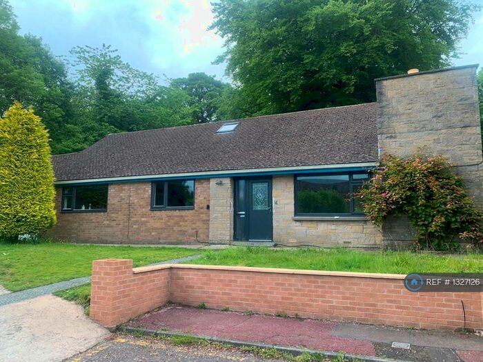 5 Bedroom Detached House To Rent In Billinge Close, Blackburn, BB2