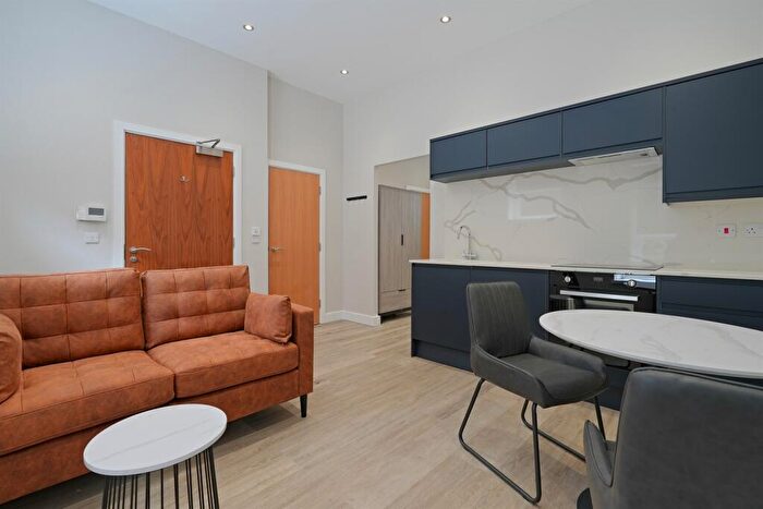Apartment To Rent In Huttons Buildings, City Centre, S1