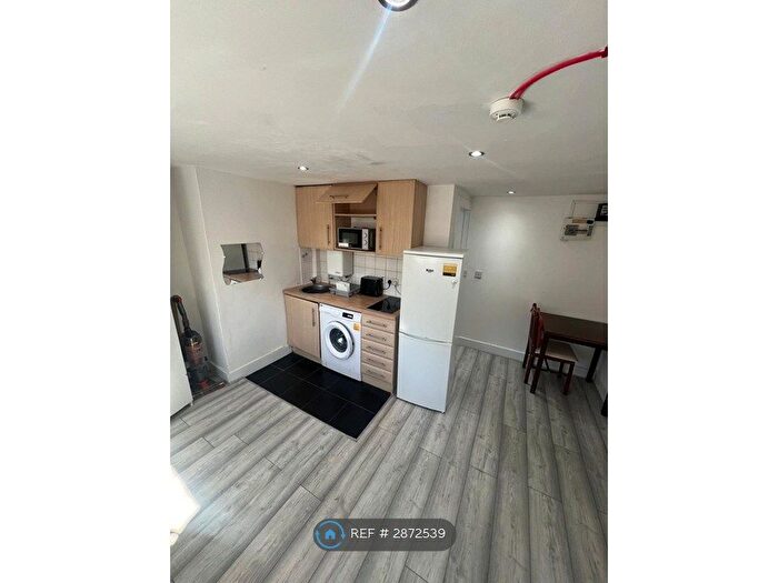 Studio To Rent In London Road, Croydon, CR0