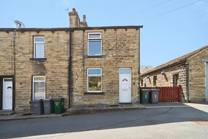 2 Bedroom End Of Terrace House For Sale In Mill Banks, Silsden, Keighley, BD20