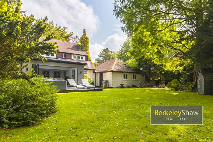 4 Bedroom Detached House For Sale In Sycamore Avenue, Crosby, Liverpool, L23