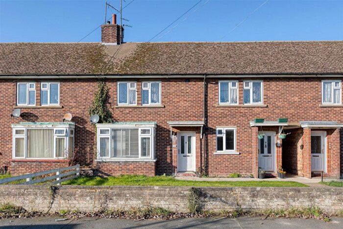 2 Bedroom Maisonette For Sale In Vaughan Road, Stotfold, Hitchin, SG5