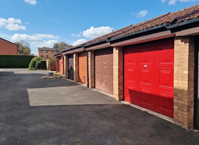 Property For Sale In Garage, Easter Warriston, Trinity, Edinburgh, EH7