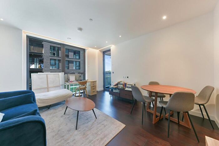 1 Bedroom Apartment To Rent In Madeira Tower, The Residence, London, SW11