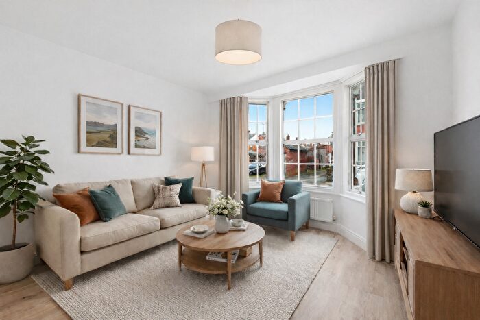 5 Bedroom End Terrace House For Sale In Cambridge Street, Wolverton, Milton Keynes, MK12