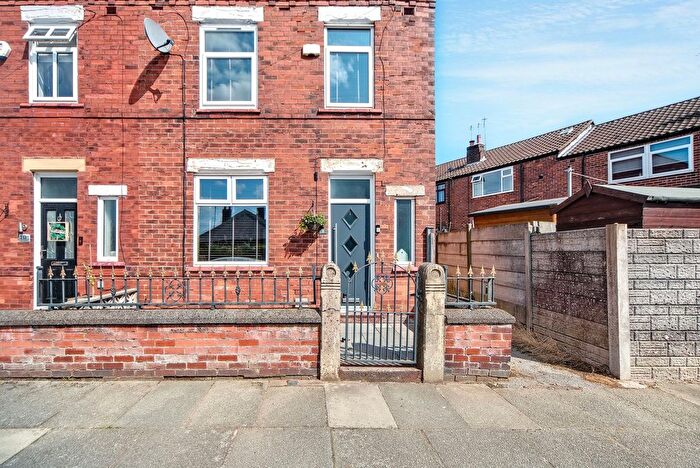 3 Bedroom End Terrace House For Sale In Mort Street, Wigan, WN6