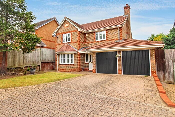 4 Bedroom Detached House For Sale In Roebuck Rise, Tilehurst, Reading, RG31
