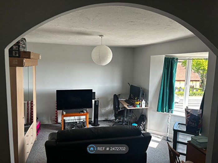 1 Bedroom Flat To Rent In Bignell Croft, Highwoods, Colchester, CO4