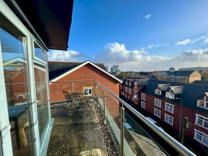 1 Bedroom Apartment To Rent In Sealock Warehouse, Burt Street, Cardiff, CF10