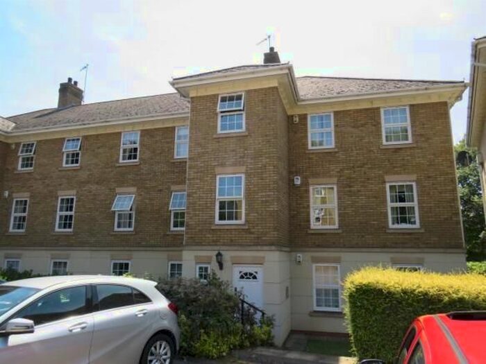 2 Bedroom Flat To Rent In Scholars Court, Derngate, Northampton, NN1
