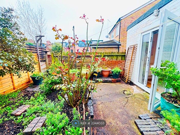 1 Bedroom Flat To Rent In Shaftesbury Road, London, N19