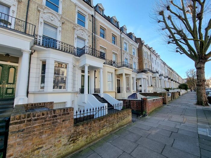 2 Bedroom Flat To Rent In Sutherland Avenue, Maida Vale, London, W9