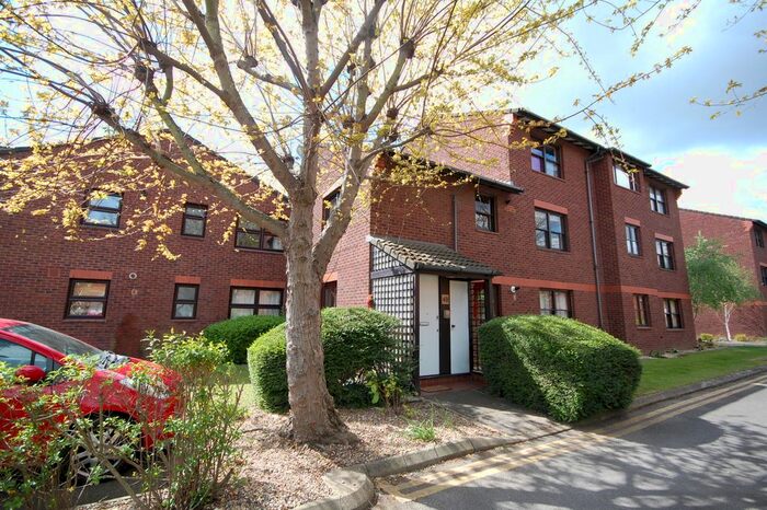 1 Bedroom Flat To Rent In Holley Road, Acton, W3