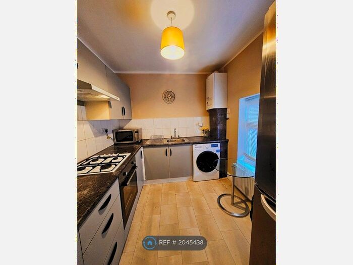 3 Bedroom Flat To Rent In Sorby Street, Sheffield, S4