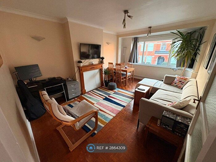 2 Bedroom Flat To Rent In Elmbourne Road, London, SW17
