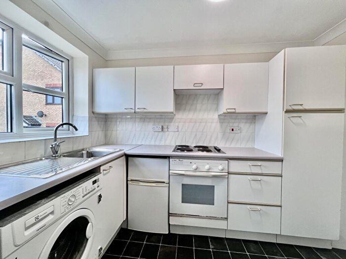 Studio To Rent In Bracklesham Close, Southampton, SO19