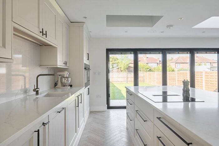 4 Bedroom Semi-detached House To Rent In Peareswood Gardens, Stanmore, HA7