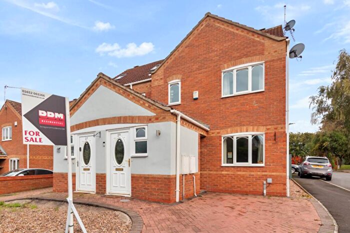3 Bedroom Semi Detached House For Sale In Vagarth Close, Barton Upon Humber, DN18