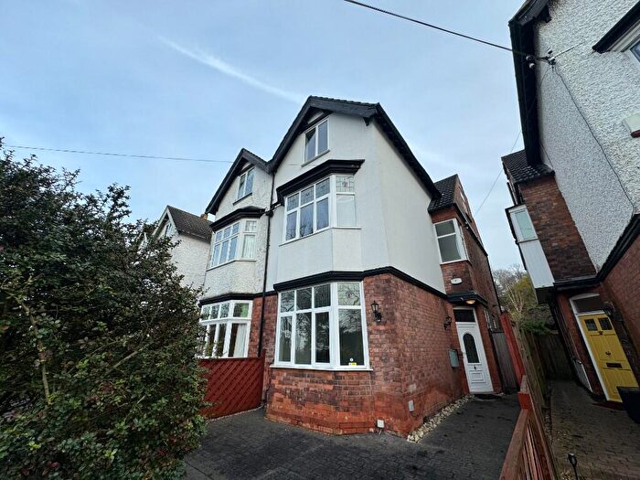 5 Bedroom Semi Detached House For Sale In Lucknow Avenue, Nottingham, Nottinghamshire, NG3