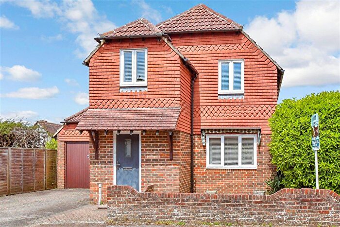 3 Bedroom Detached House For Sale In Oaks Close, Westergate, Chichester, West Sussex, PO20