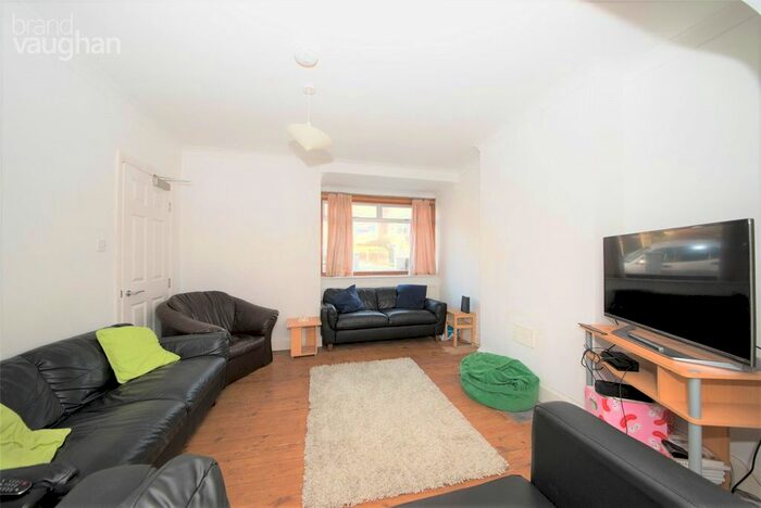 6 Bedroom Semi-Detached House To Rent In Dudley Road, Brighton, East Sussex, BN1