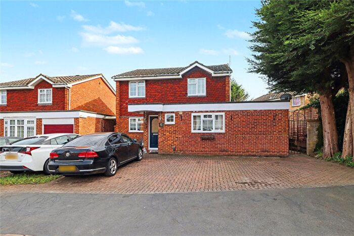 4 Bedroom Detached House For Sale In Woking, Surrey, GU21
