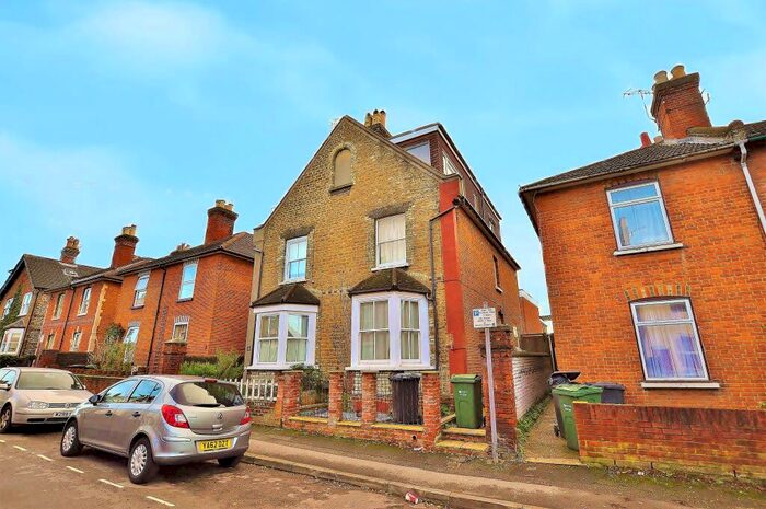 4 Bedroom Semi-Detached House To Rent In Dapdune Road, Guildford, Surrey, GU1