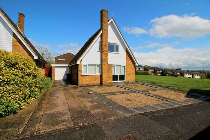 2 Bedroom Detached House To Rent In Lely Close, Bedford, MK41