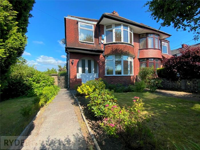 3 Bedroom Semi-Detached House To Rent In Baytree Avenue, Chadderton, Oldham, Greater Manchester, OL9
