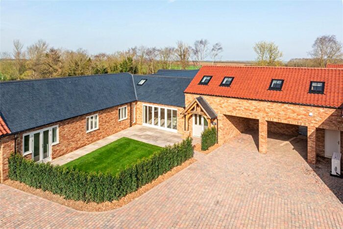 4 Bedroom Link Detached House For Sale In The Old Farmyard, Church Lane, Covington, Cambridgeshire, PE28