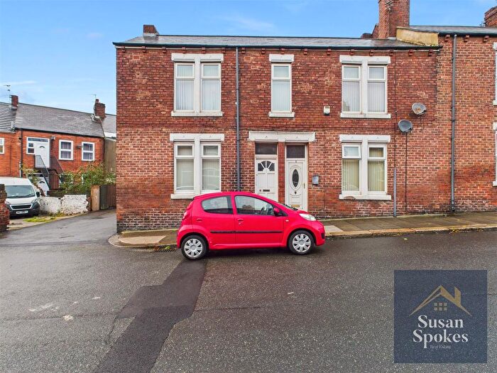 2 Bedroom Flat For Sale In Barehirst Street, South Shields, NE33