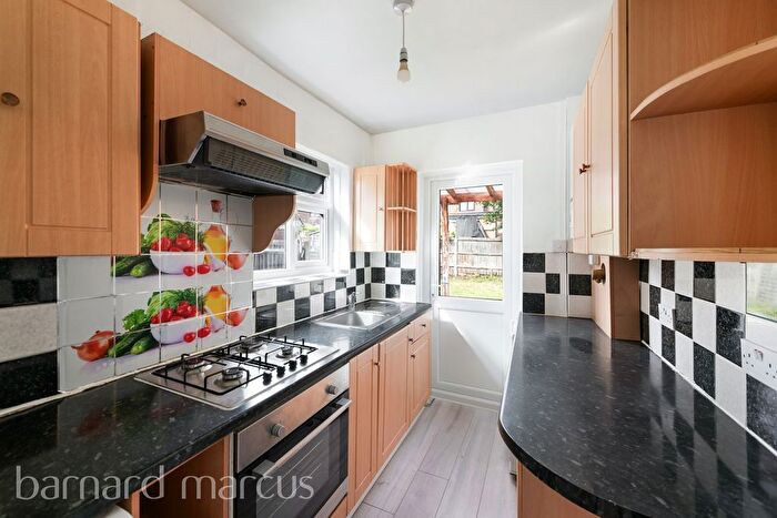 3 Bedroom Property To Rent In Barnsbury Close, New Malden, KT3