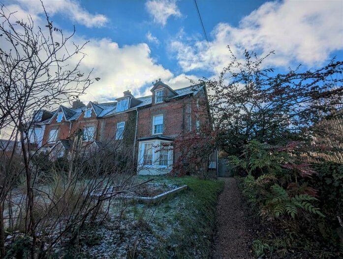 1 Bedroom Apartment To Rent In Great One Bedroom Flat - Devizes Road, Salisbury, SP2