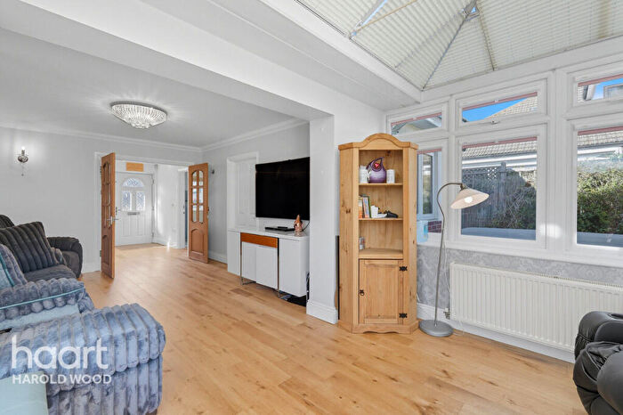 4 Bedroom Detached House For Sale In Amelle Gardens, Harold Wood, RM3