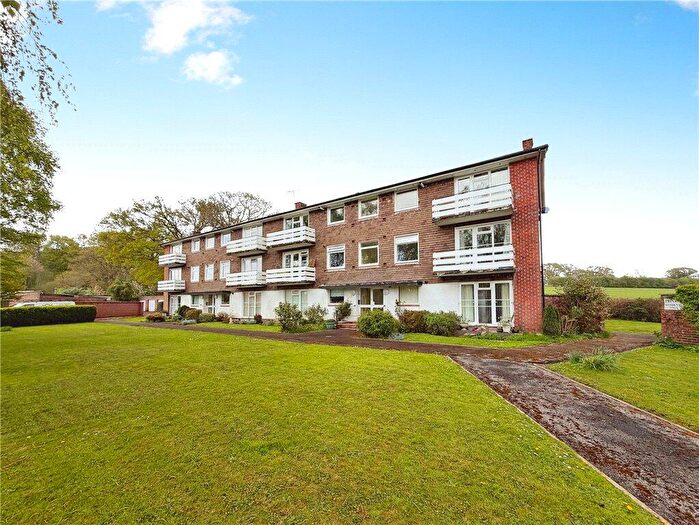 2 Bedroom Apartment For Sale In Tadburn Road, Romsey, Hampshire, SO51